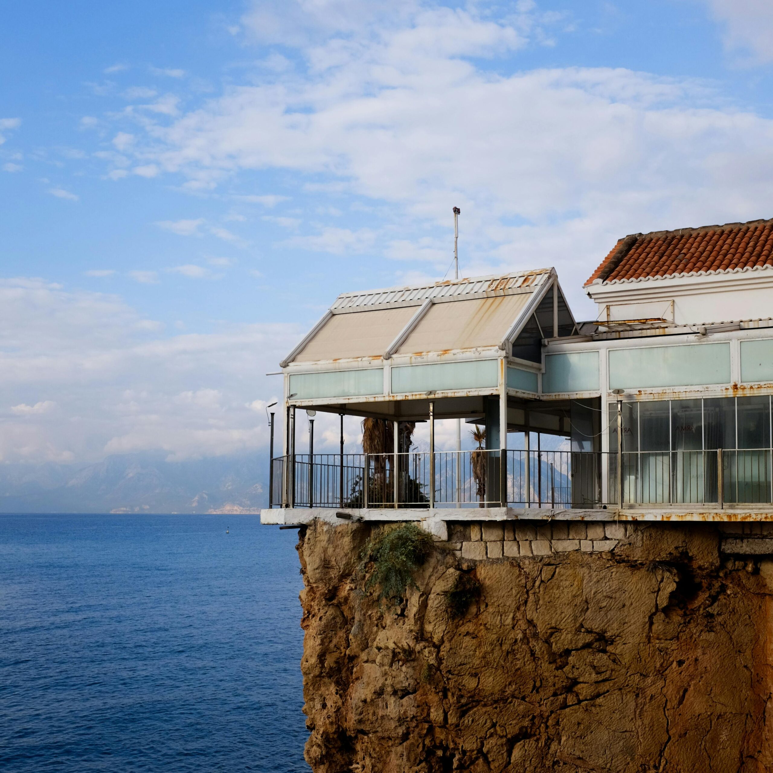 pexels-aysegul-aytoren-46790226-35609055 (1)